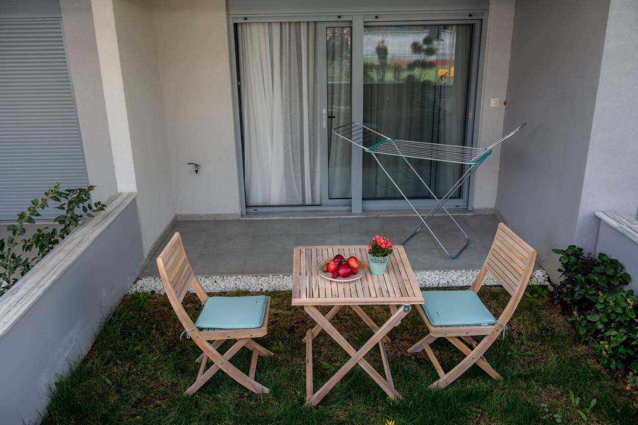 Itaka Studio Apartments - Halkidiki Suites Com Nikiti  Extérieur photo