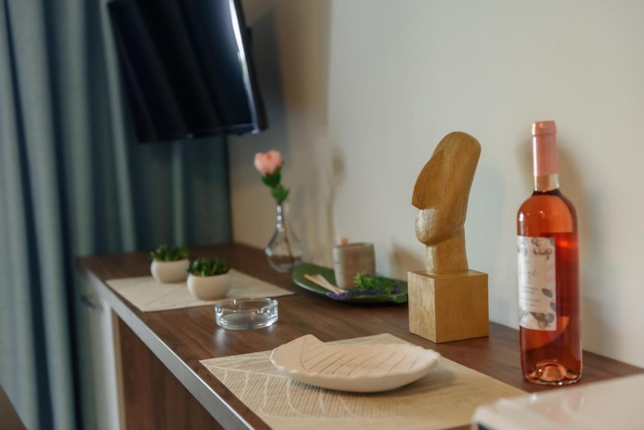 Itaka Studio Apartments - Halkidiki Suites Com Nikiti  Extérieur photo